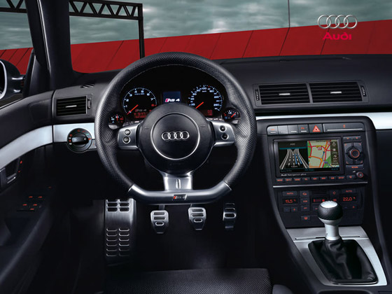 Audi RS4 -   